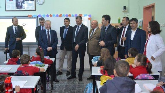 Tekirdağ Valisi Sayın Mehmet CEYLAN, Süleymanpaşa İlkokulunu ziyaret etti