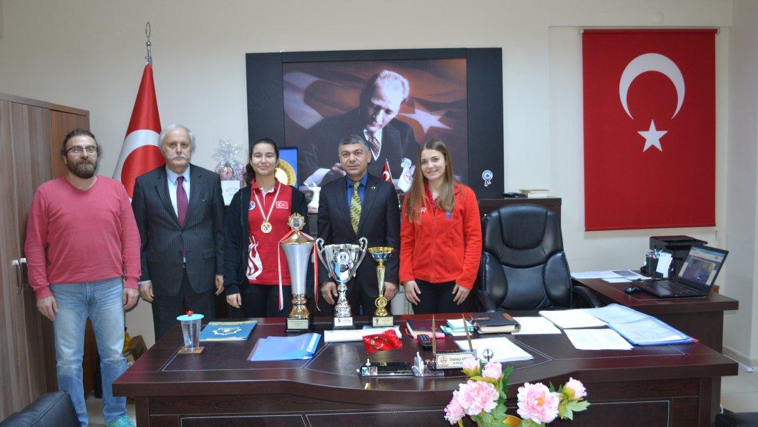 Namık Kemal Lisesi Öğrencileri Yarışmalardan ödüllerle döndü