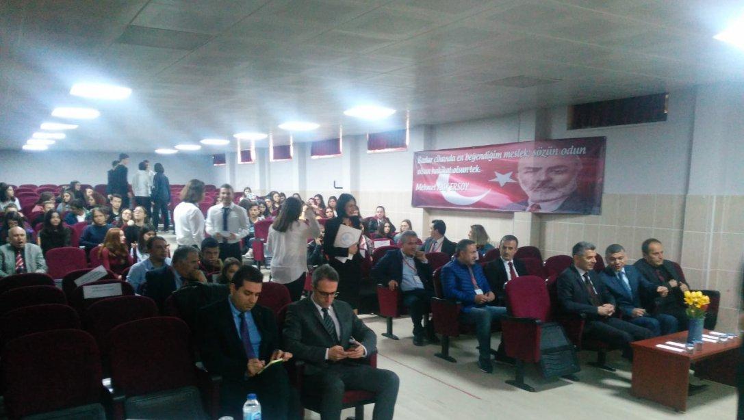 Tekirdağ Belediyesi Sosyal Bilimler Lisesi Müdürlüğünde, "Bir Dünya Dili Olarak Türkçe" Sempozyumu düzenlendi