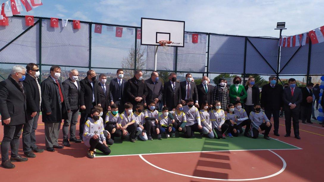 Süleymanpaşa Belediyesi Tarafından Yaptırılan Şehit Turgut Kurtçu Ortaokulu Çok Amaçlı Spor Alanının Açılış Töreni Gerçekleştirildi