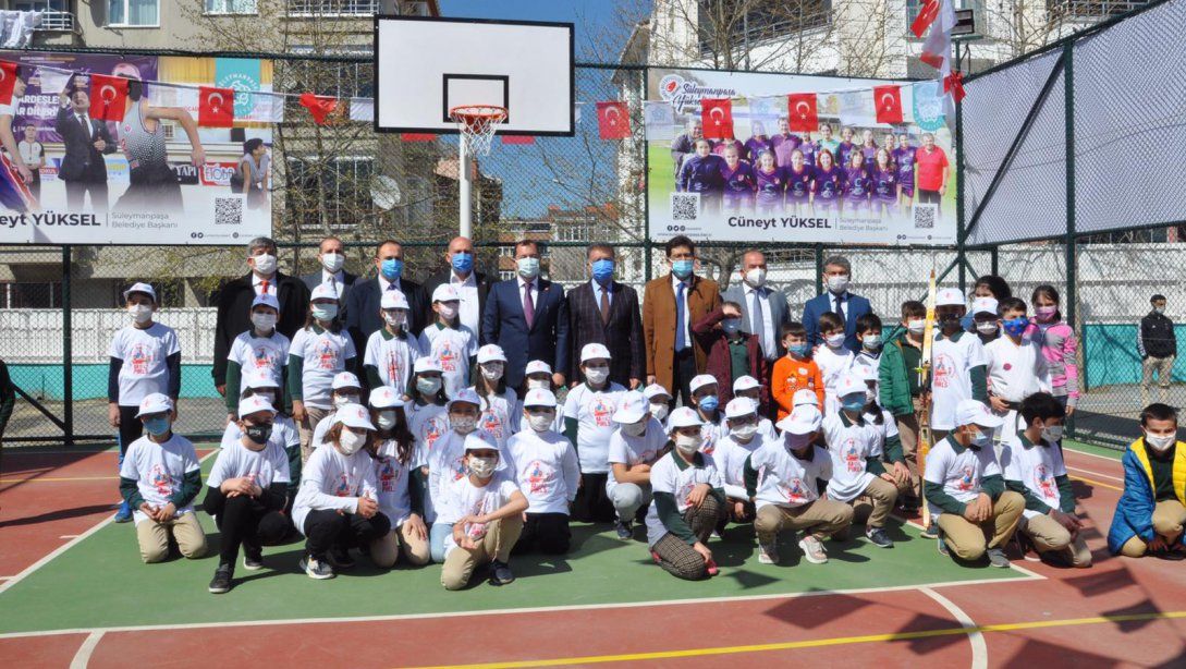 Süleymanpaşa Belediyesi Tarafından Yaptırılan Safiye Osman Çeliker İlkokulu Çok Amaçlı Spor Alanının Açılış Töreni Gerçekleştirildi