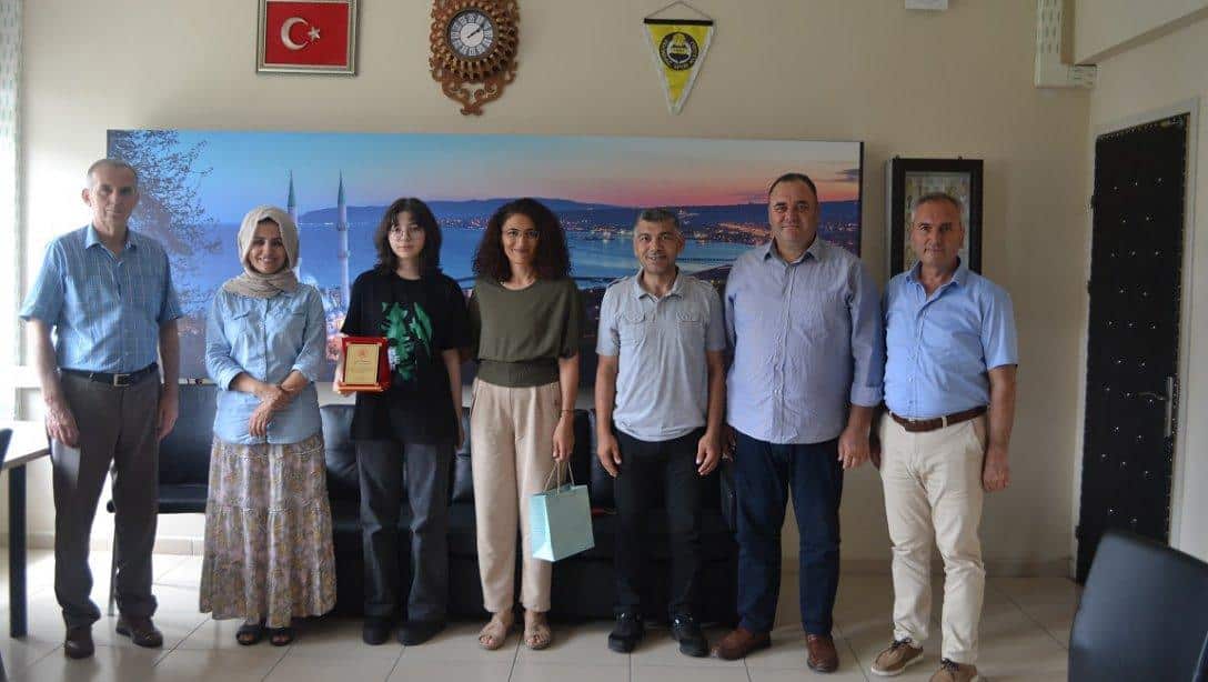 LGS Türkiye Şampiyonu Cemre SANLAV' Müdürlüğümüzü ziyaret etti.