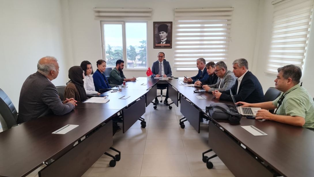 Mesleki Eğitim Politika Belgesi Kapsamında Okul/Kurum Müdürlerimizle Toplantı Yapıldı